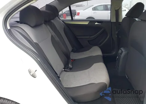 2017 Volkswagen Jetta 1.4T S z USA, uszkodzony, nr VIN 3VW2B7AJ4HM322519